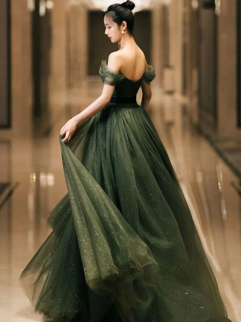 Superbe robe de soirée longue en tulle vert pour femme