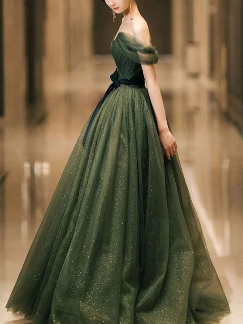 Superbe robe de soirée longue en tulle vert pour femme