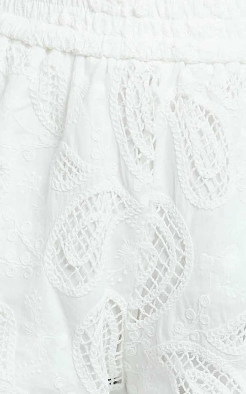 Duffy Shorts - High Waist Relaxed Broderie Boxer Shorts in White
