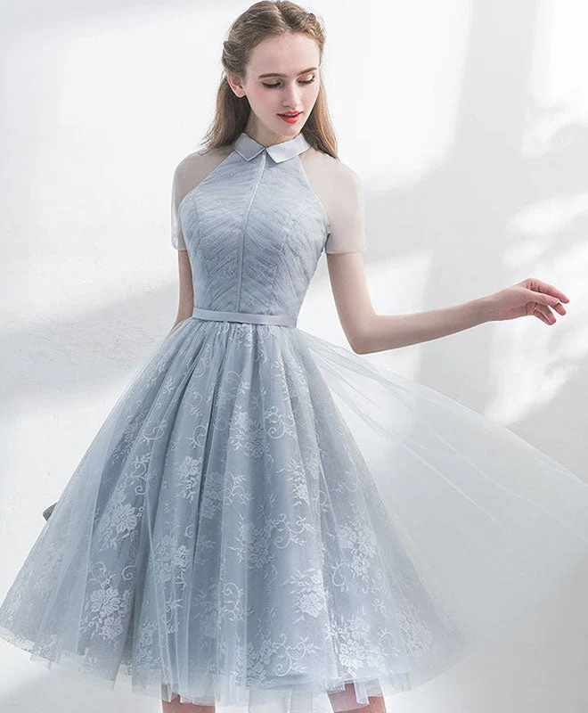Robe de bal courte en tulle gris unique et en dentelle