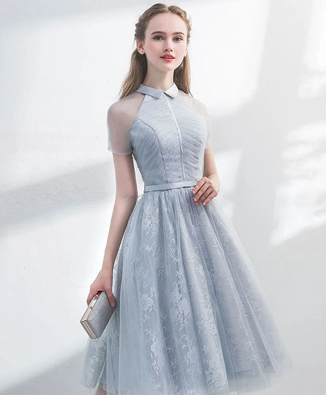 Robe de bal courte en tulle gris unique et en dentelle