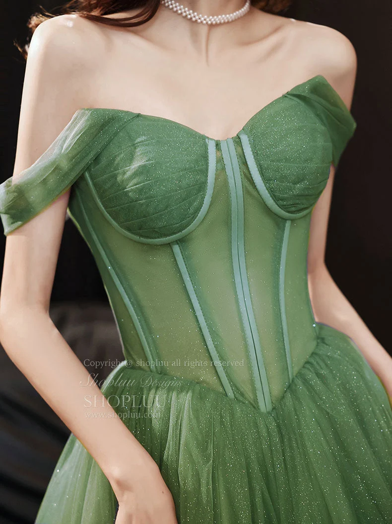 Robe de bal longue en tulle vert à col en cœur