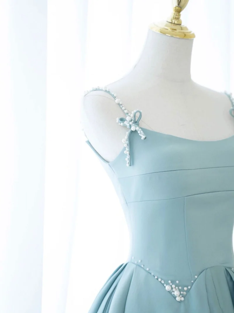 Robe de demoiselle d'honneur longue en satin bleu, jolie robe trapèze