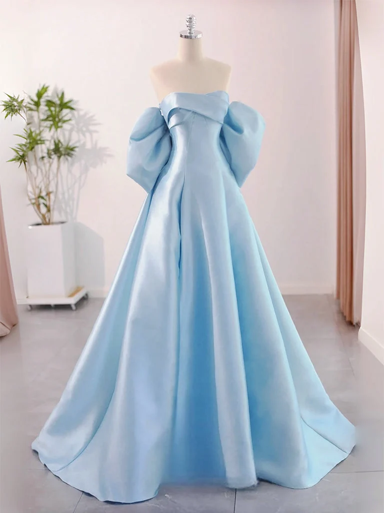 Robe de soirée longue en satin bleu à col en cœur et coupe trapèze