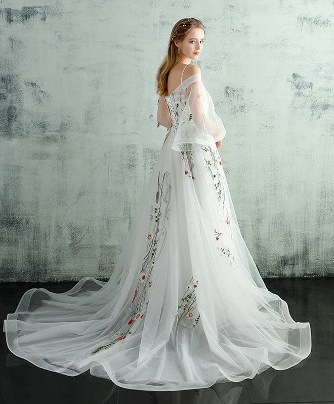 Robe de soirée longue blanche en tulle et dentelle à col en V