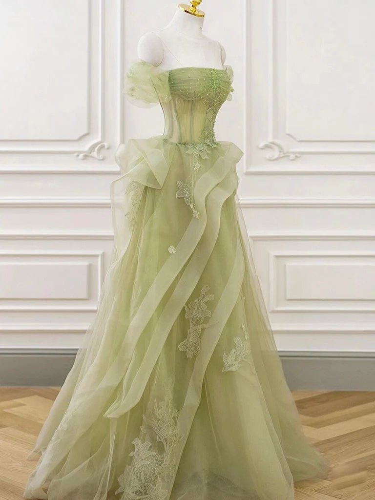 Robe de bal longue verte en tulle et dentelle, coupe trapèze, épaules dénudées