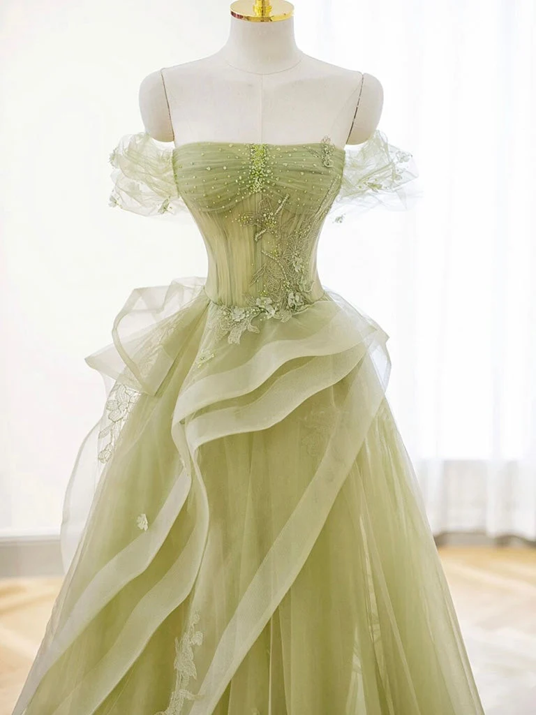 Robe de bal longue verte en tulle et dentelle, coupe trapèze, épaules dénudées