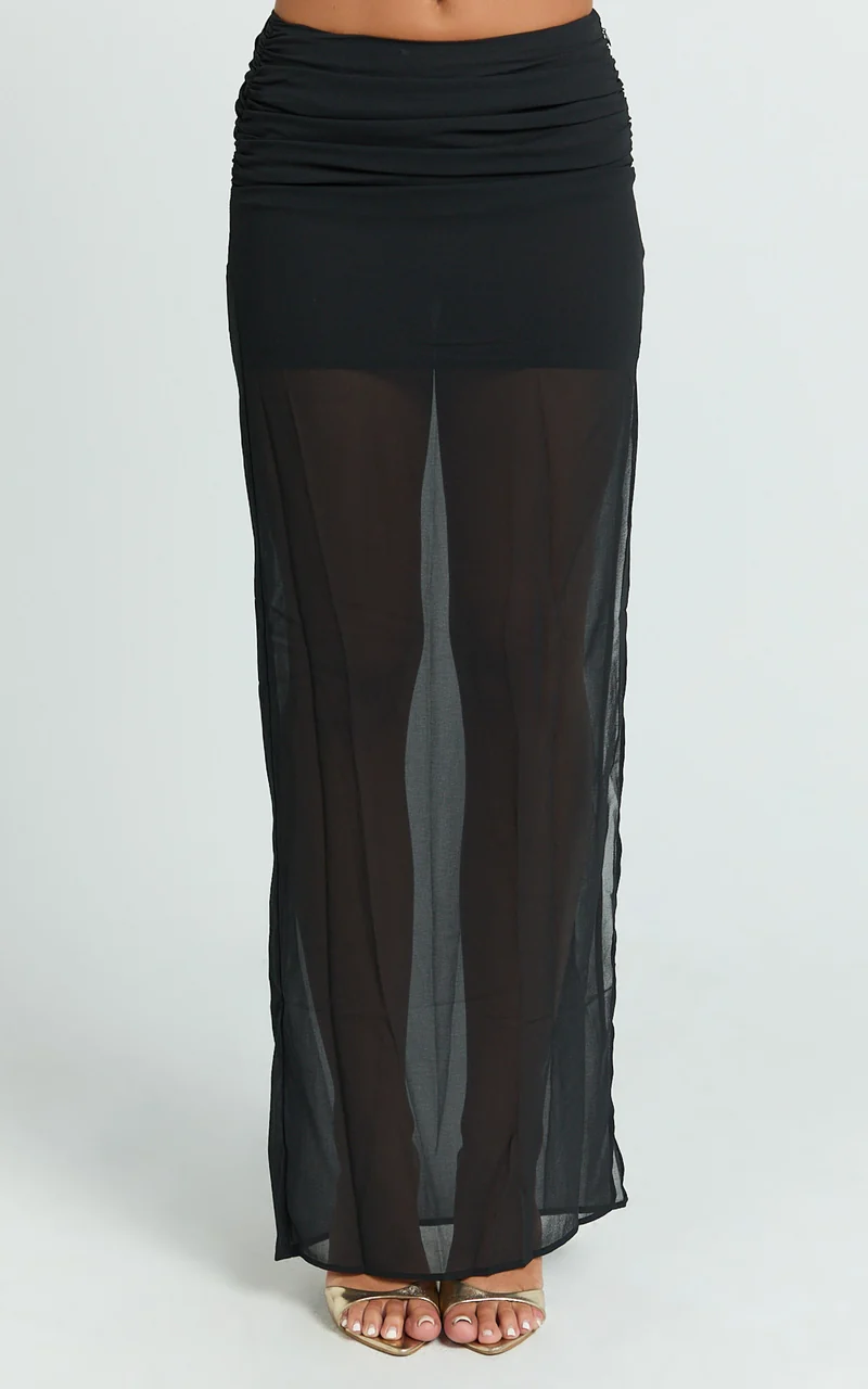 Ricki Maxi Skirt - Low Waist Fit And Flare Skirt in Black