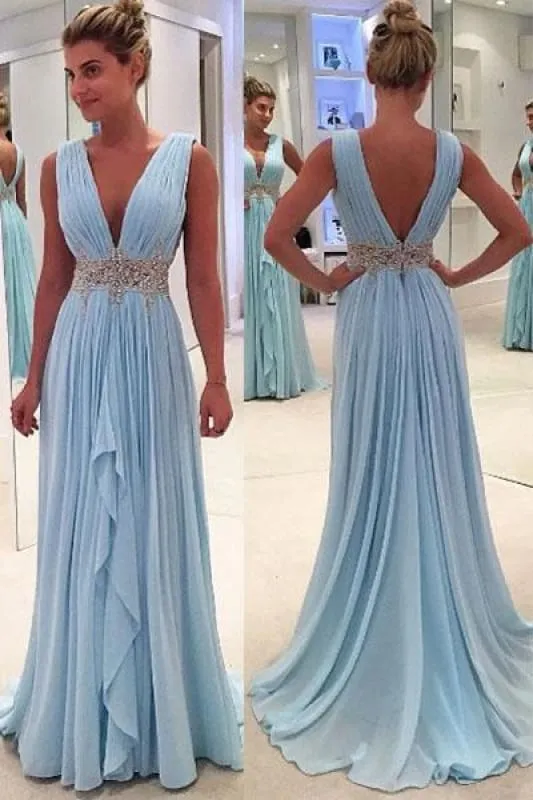 Robe de bal trapèze en mousseline bleu ciel à col en V profond
