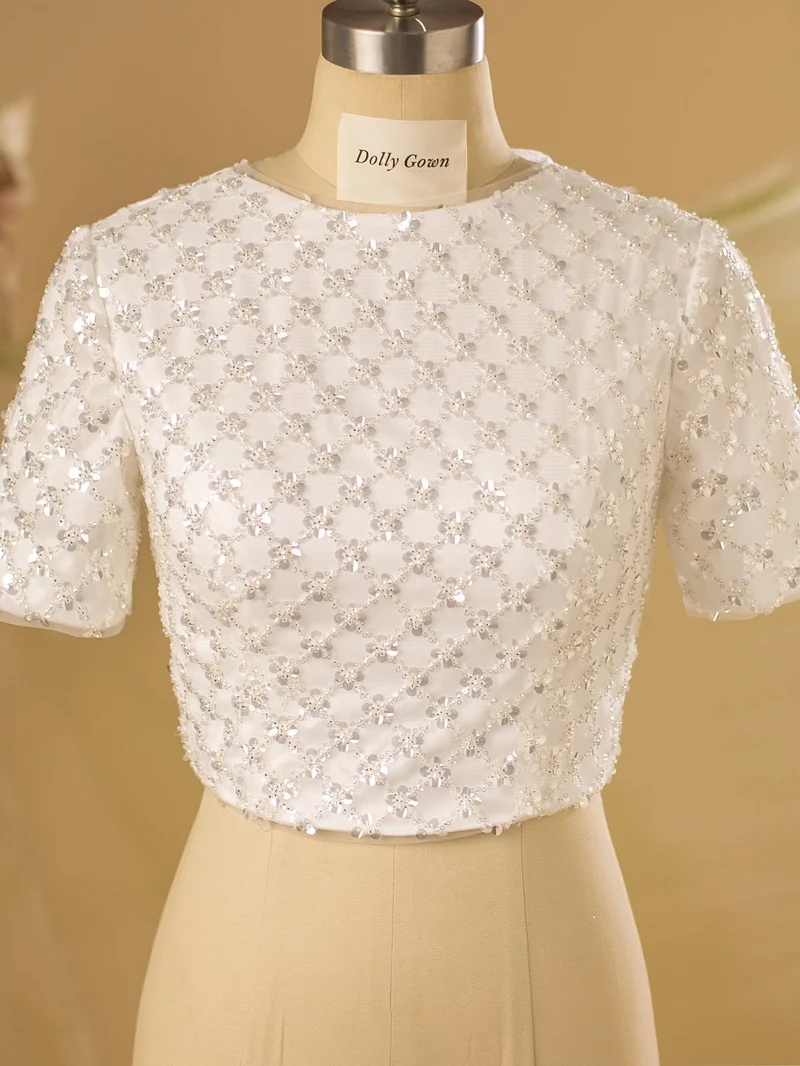 Haut de mariée modeste à carreaux et perles Cierra à manches courtes