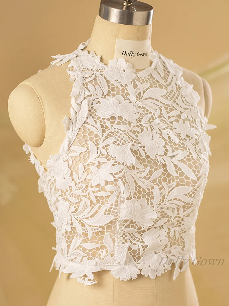 Haut de mariée en dentelle à col licou et à feuilles