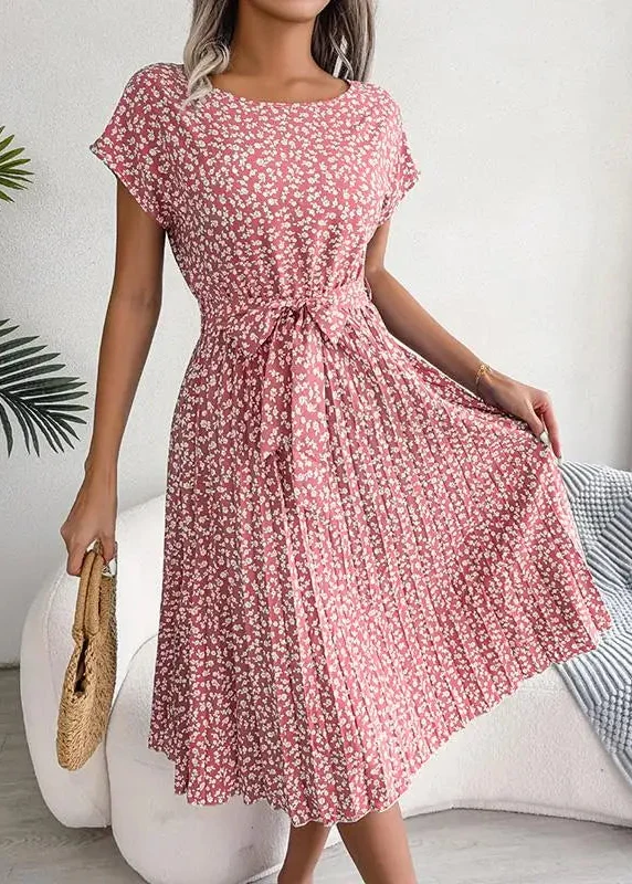 Robe plissée rose pastel pour femme