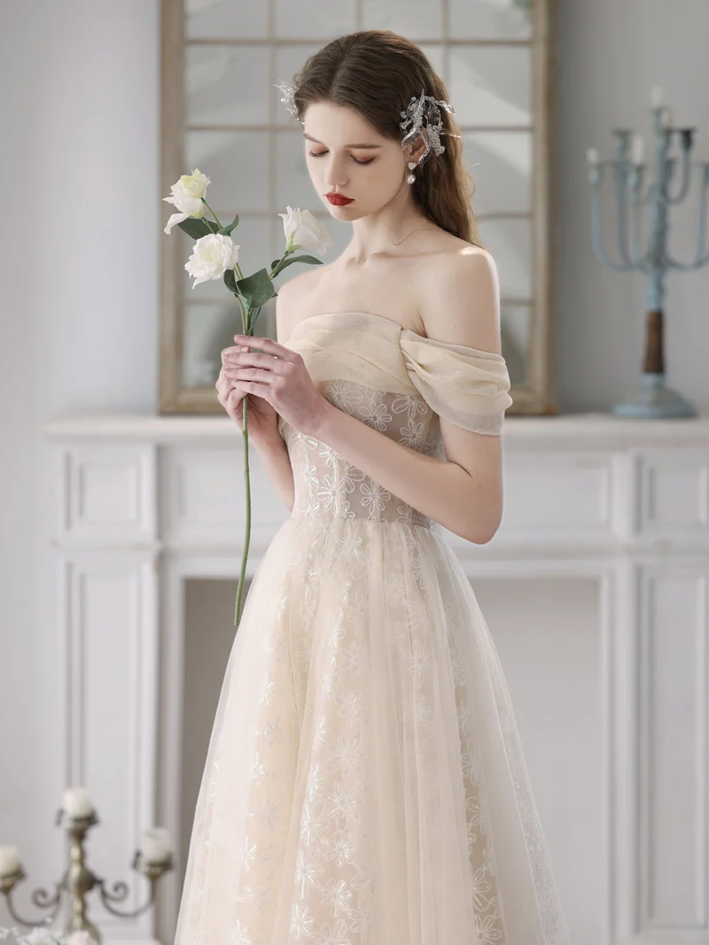 Robe de bal transparente en dentelle, épaules dénudées, couleur champagne, robe de soirée