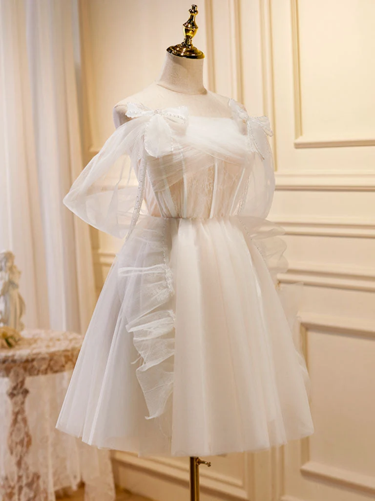 Robe de bal blanche courte en tulle transparent fluide et romantique
