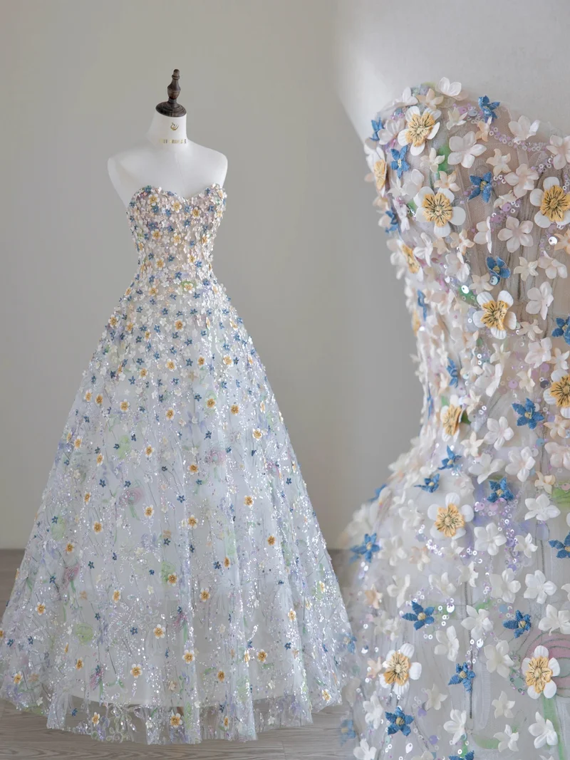 Robe de bal formelle à fleurs