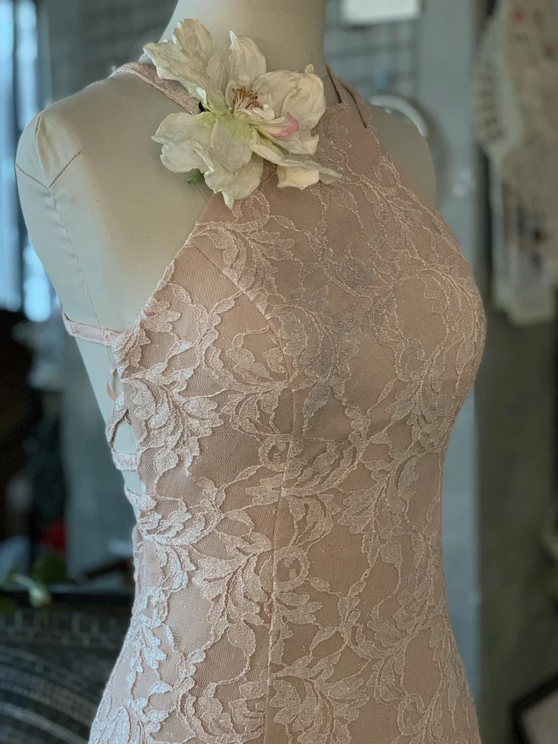 Robe de mariée classique en dentelle vintage, longueur au sol