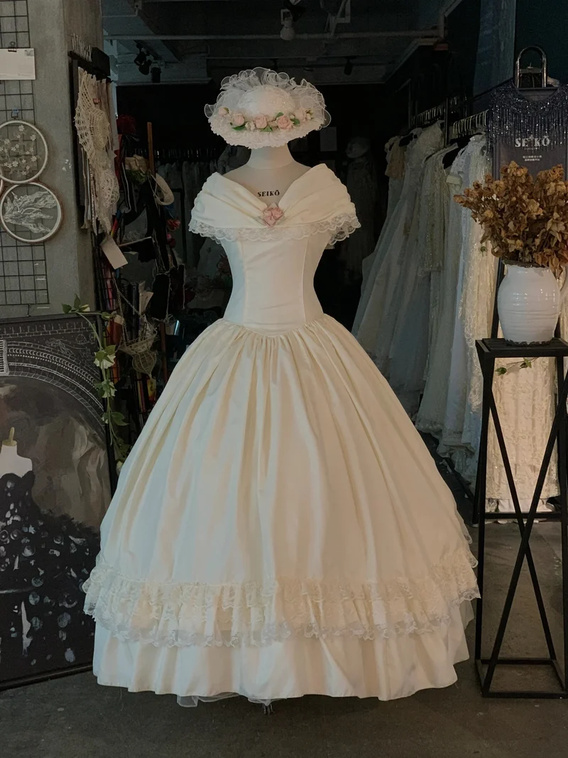 Robe de mariée vintage à épaules dénudées et longueur thé, inspirée des années 50