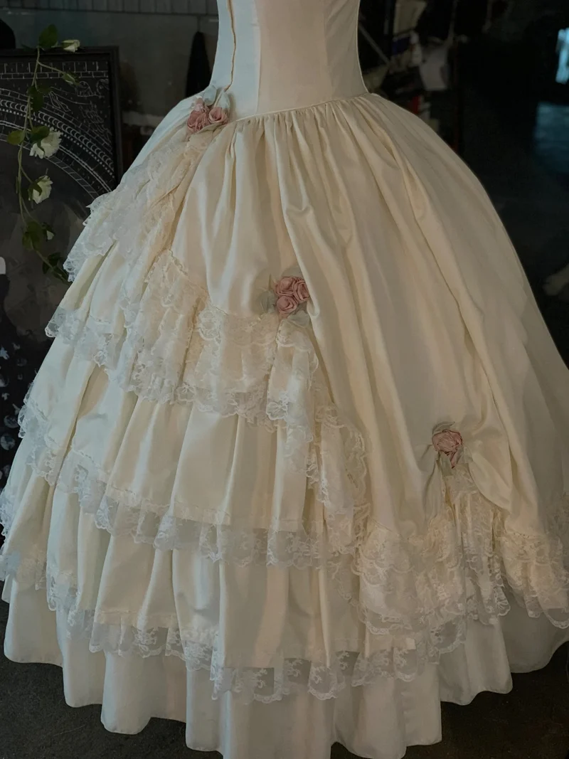 Robe de mariée vintage à épaules dénudées et longueur thé, inspirée des années 50