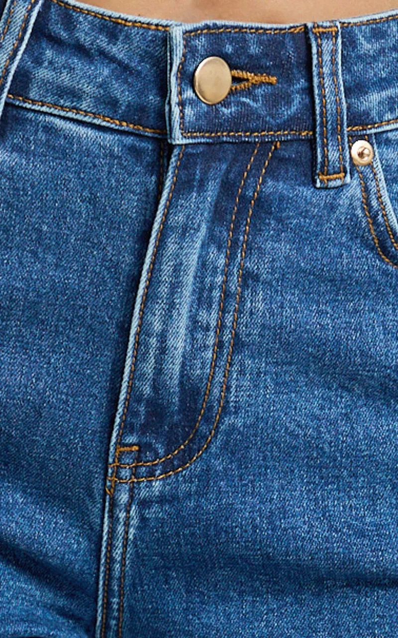 Letty Jeans - 7/8 Crop Denim Jeans in Dark Wash