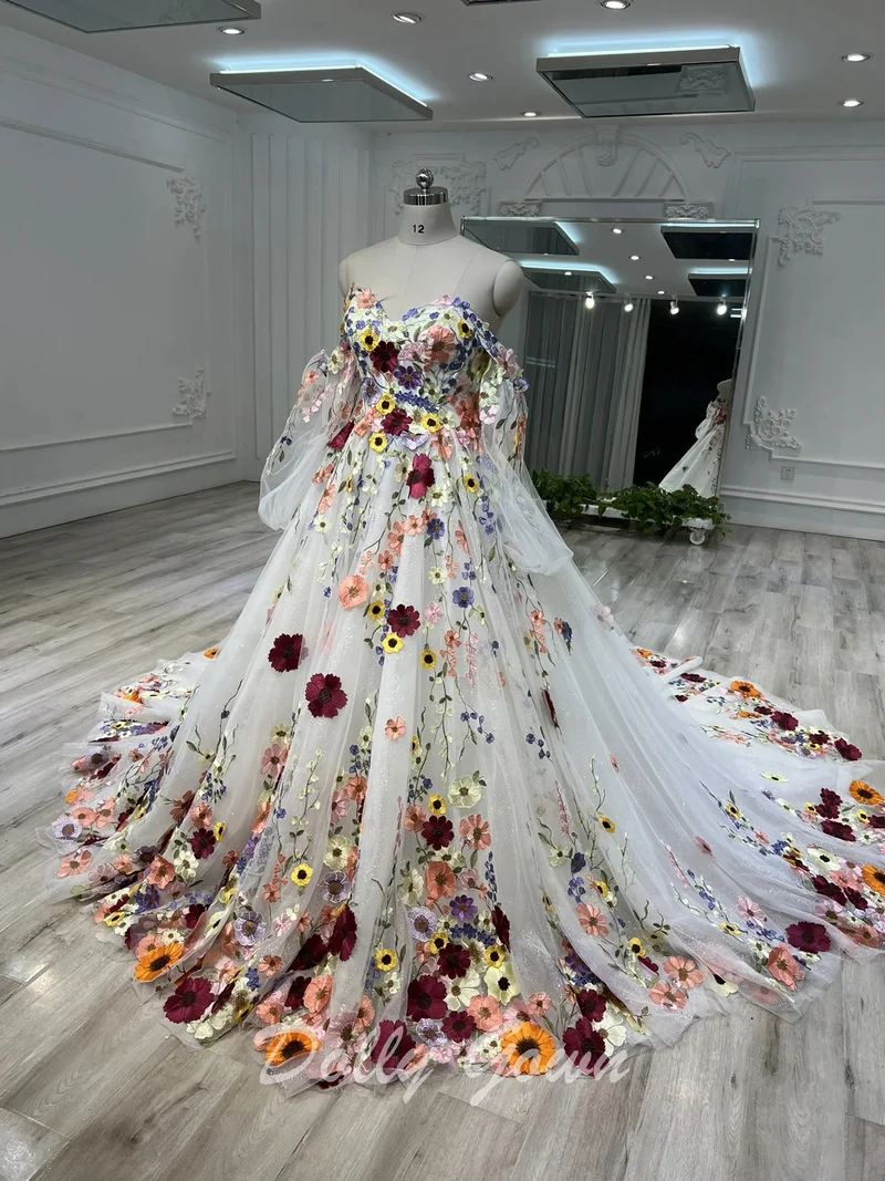 Robe de mariée colorée florale 3D en tulle féerique romantique