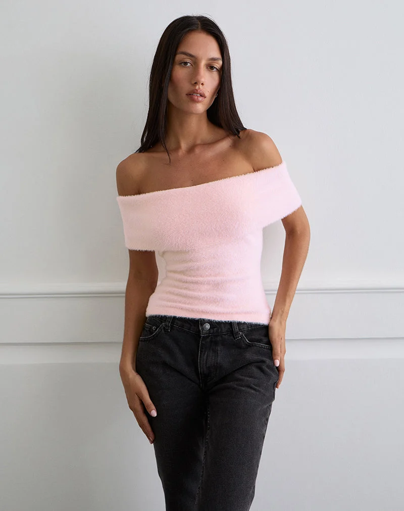 Yurian Off The Shoulder Top in Soft Pink (Top à épaules dénudées en rose)