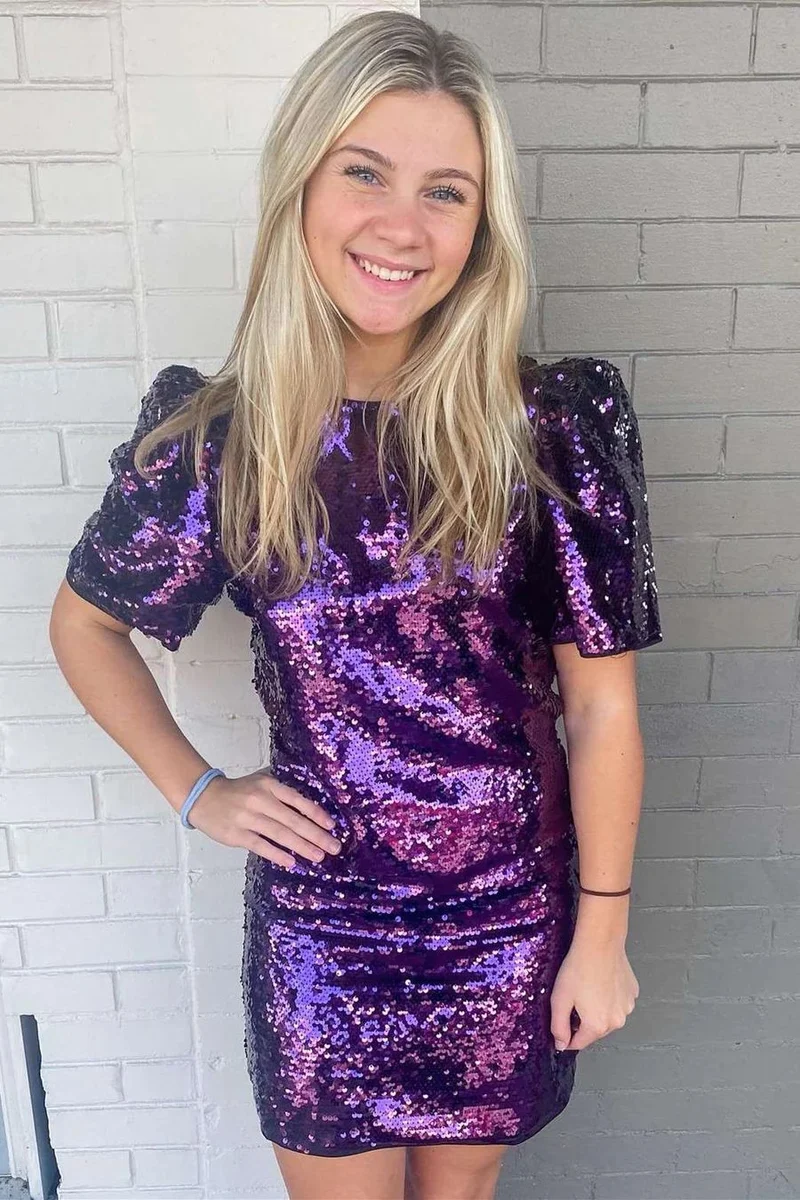 Robe de soirée à paillettes violettes à manches courtes