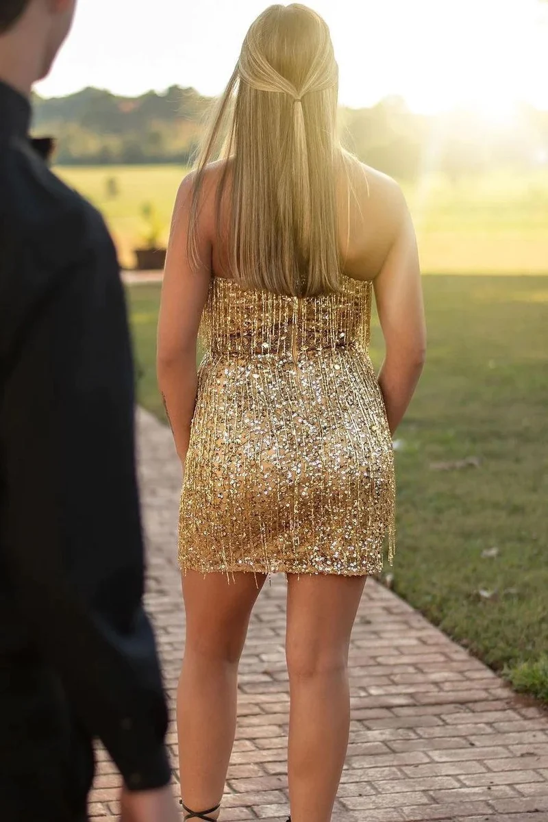 Robe de soirée à paillettes dorées et pompons en V plongeant