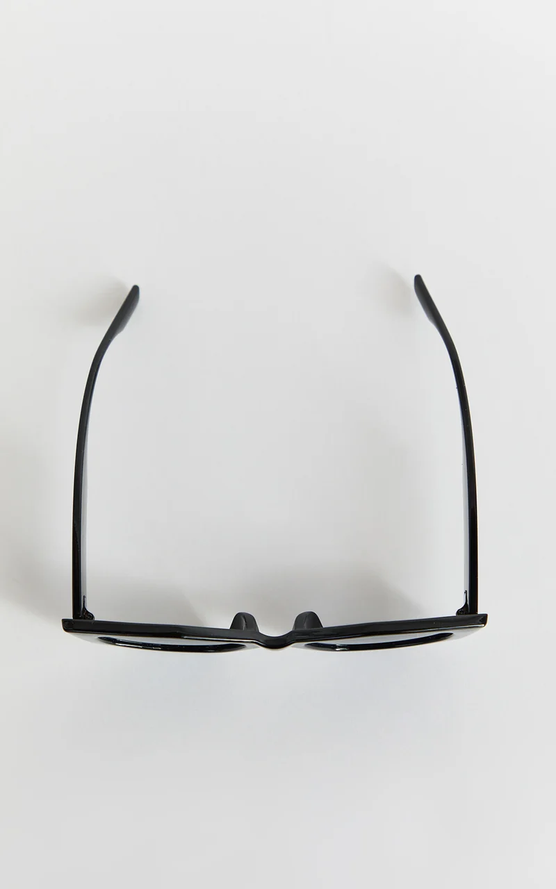Keisha Sunglasses - Wide Rim Sunglasses in Black