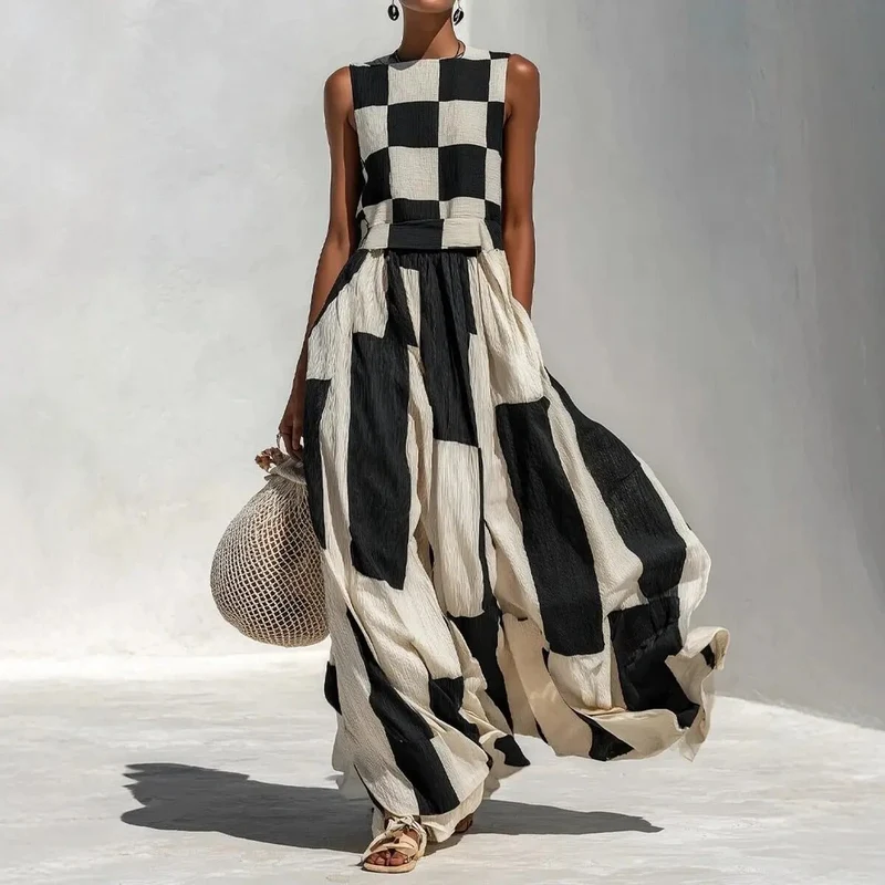 Fayette | Black and White Maxi Dress & Blocks