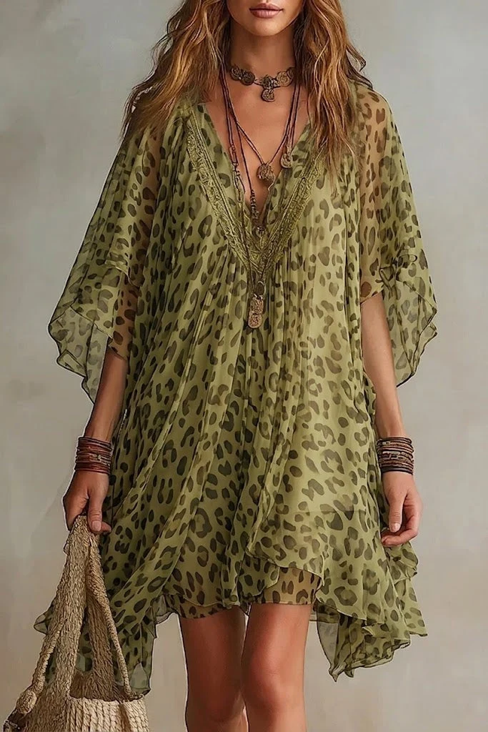 Auroreh | Flowy chiffon dress with leopard print