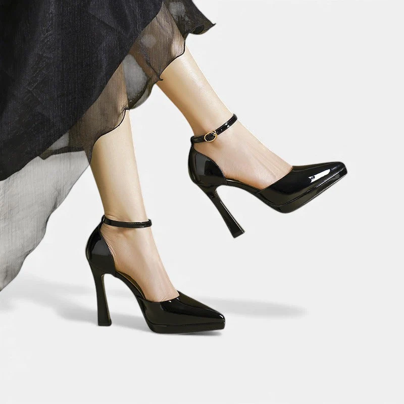 Evete | Classic Heels